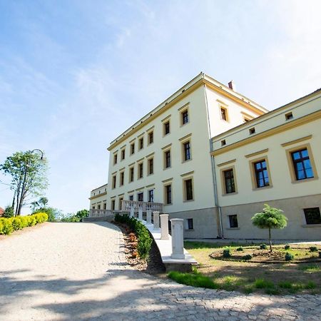 Palac Lubiechowa-Jelenia Gora- Riesengebirge Extérieur photo