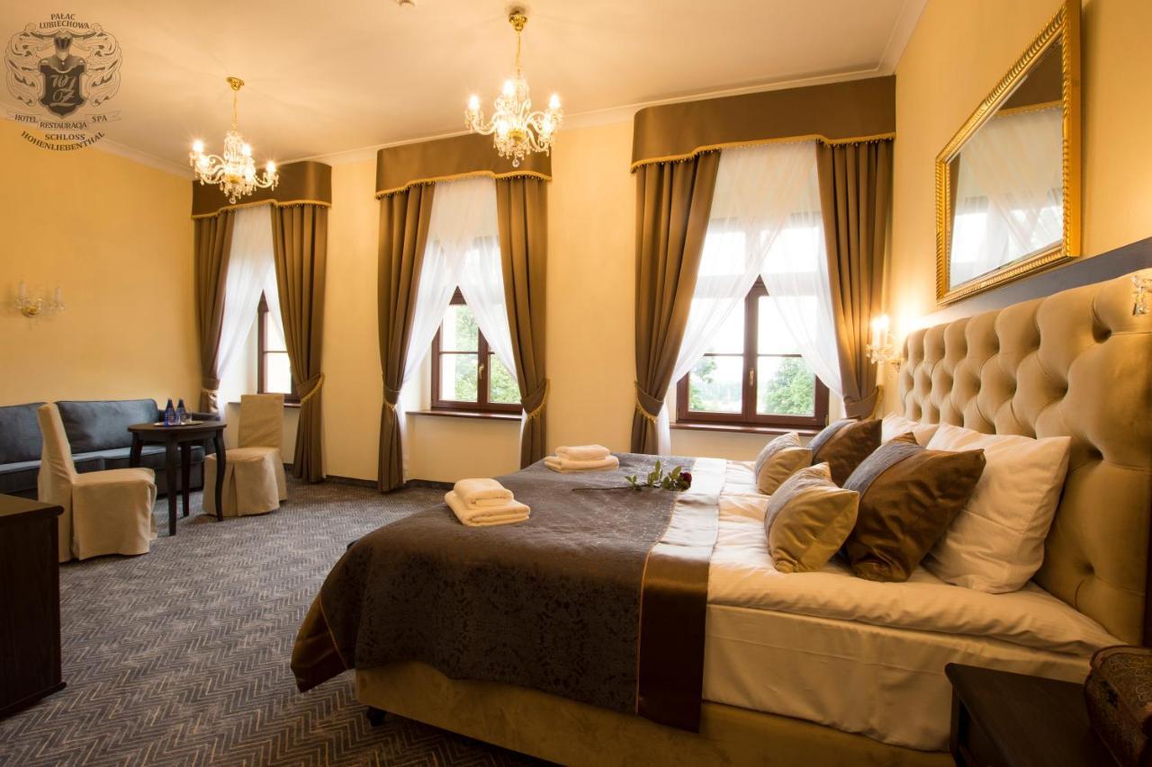 Palac Lubiechowa-Jelenia Gora- Riesengebirge Extérieur photo